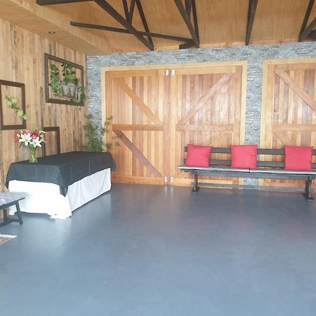 Accommodation At Lakeside أومارا المظهر الخارجي الصورة