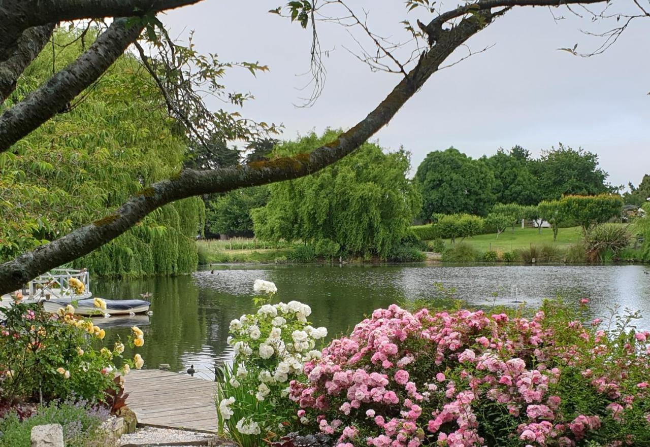 Accommodation At Lakeside أومارا المظهر الخارجي الصورة